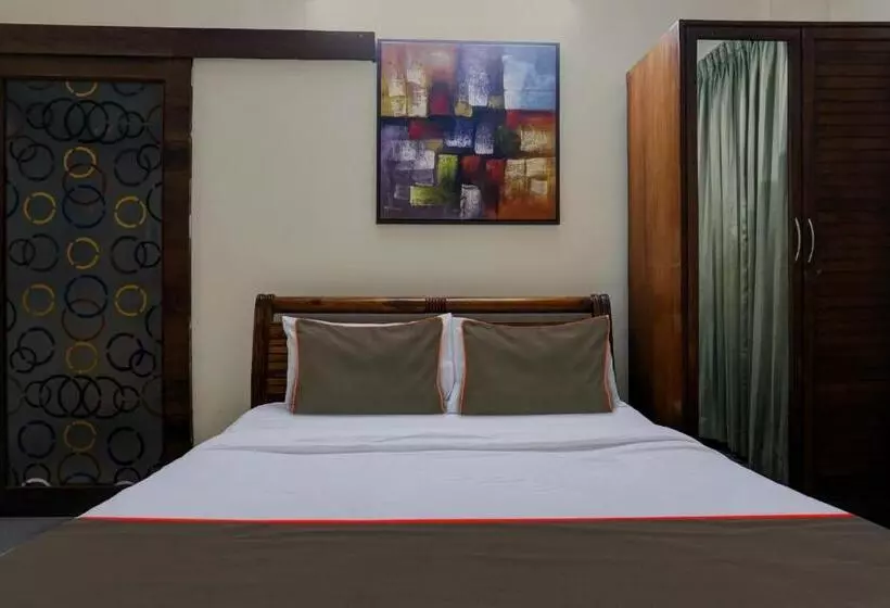 Fabhotel Grandeur