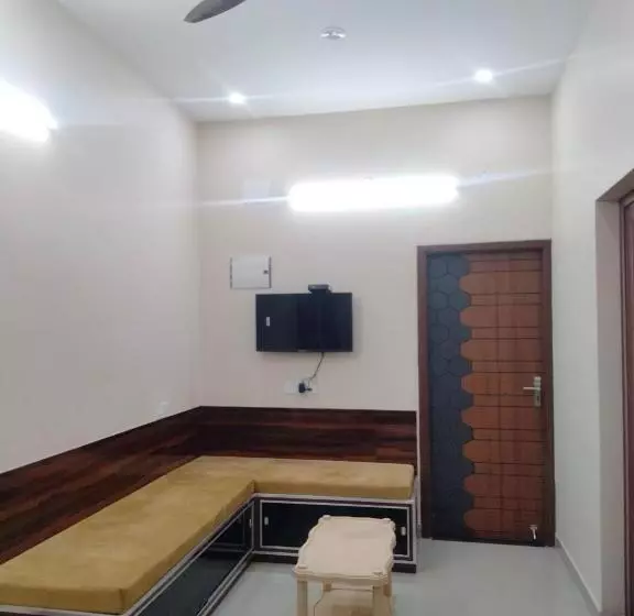 Hotelli Alif Serviced  Apartments