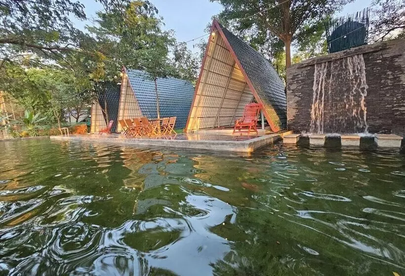 Hotelli Chomka Thnong Resort