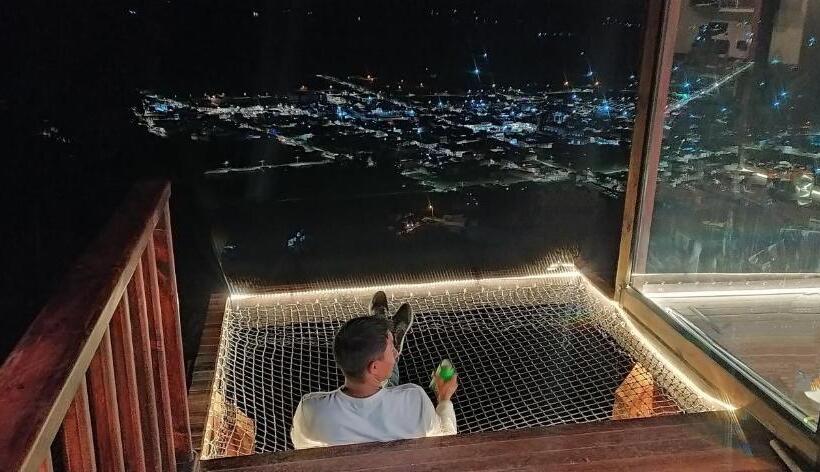 מלון כמוסות Chiamox Glamping