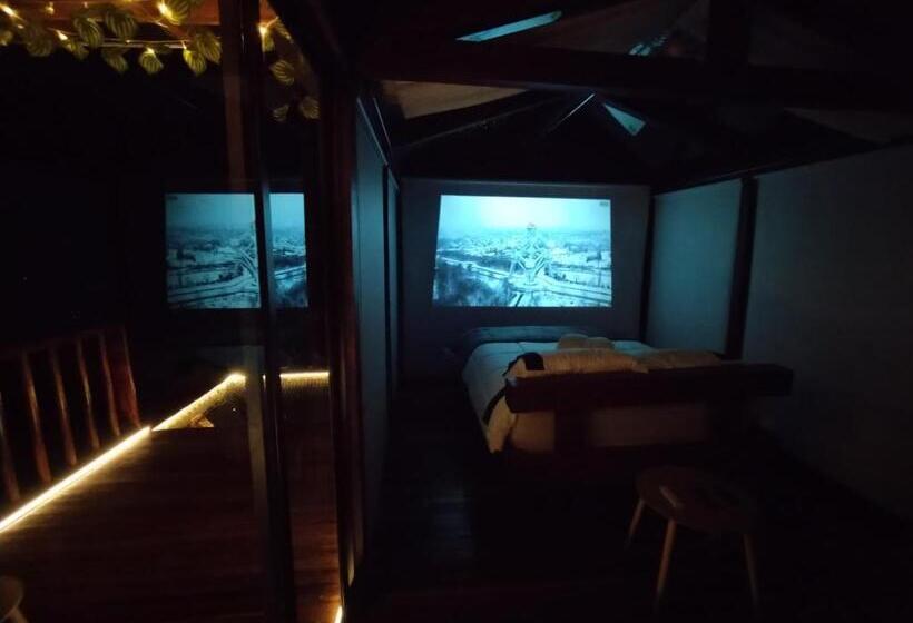 מלון כמוסות Chiamox Glamping