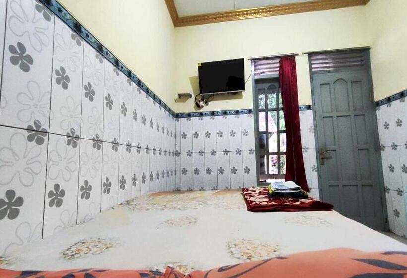 בית מלון כפרי Oyo 93396 Pondok Wisata Sri Mulyo