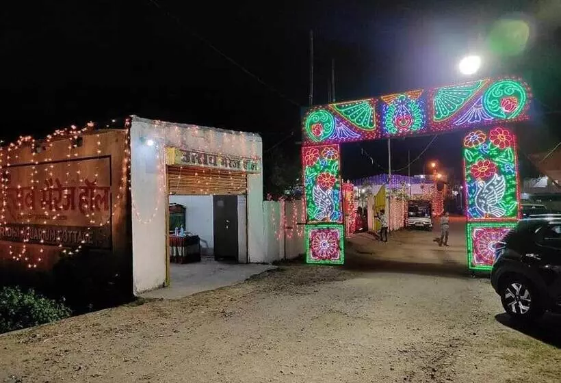 ホテル Oyo Utsav Marriage Garden