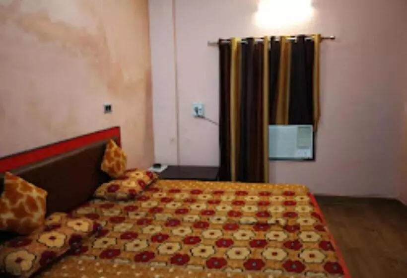Hôtel Pitambara Palace,datia