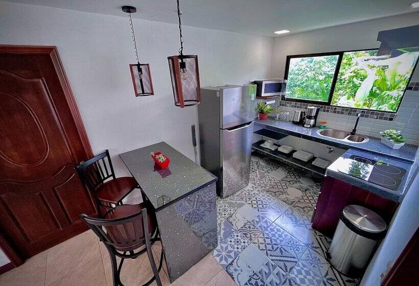 Oasis By Franklin Hotel Boutique