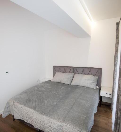 پانسیون Leo Luxury Rooms I Apartments