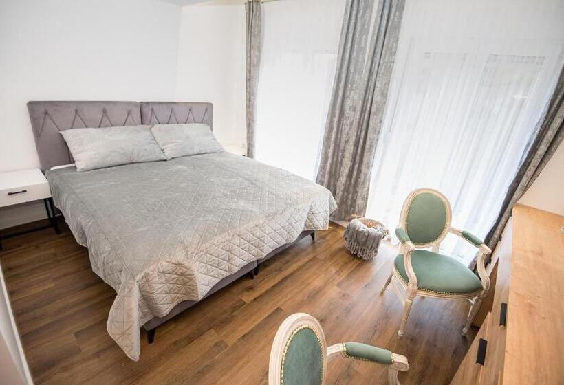 پانسیون Leo Luxury Rooms I Apartments