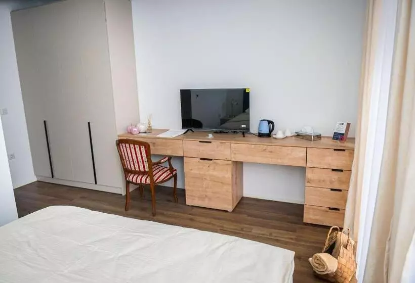پانسیون Leo Luxury Rooms I Apartments