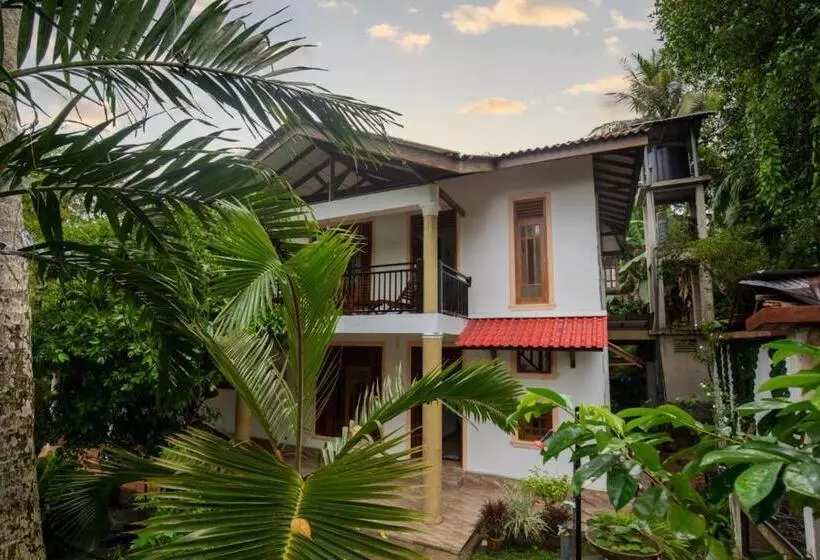 ペンション Manel Eco Lodge, Kathaluwa