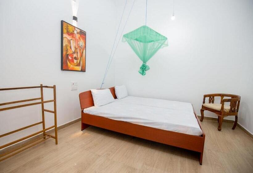 Пансион Manel Eco Lodge, Kathaluwa