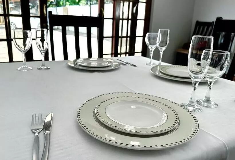Majatalo The Hempel Guesthouse