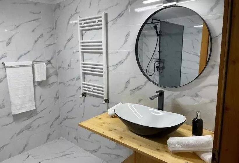 ペンション Vila Piramida