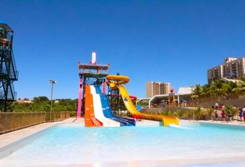 Piazza Diroma Com Acesso Ao Acqua Park   Luciana