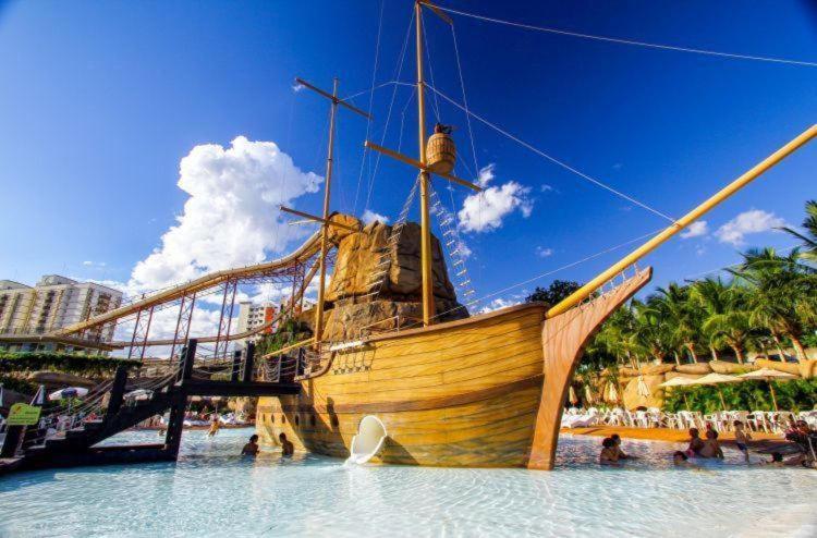 Piazza Diroma Com Acesso Ao Acqua Park Luciana