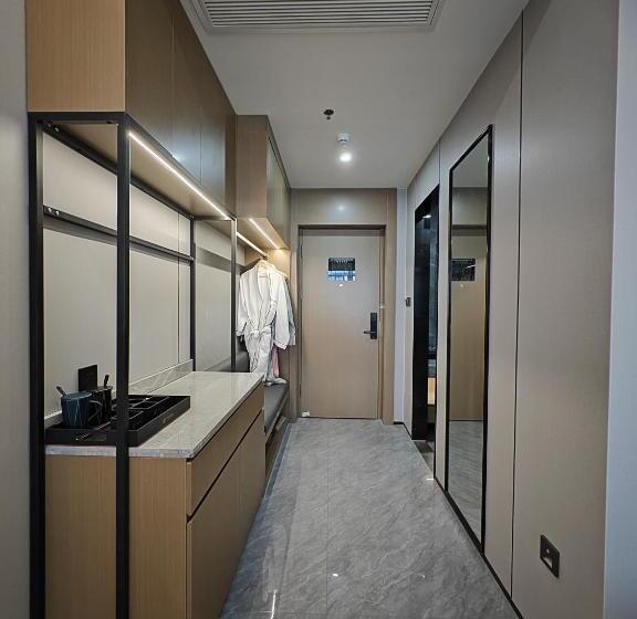 Shenzhen Zhongchen International Hotel Shenzhen Baolong Subway Station Branch