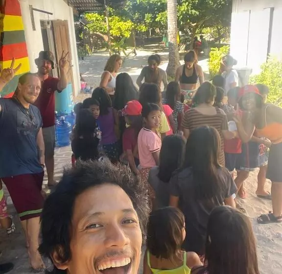 ユースホステル Tribal Huts Community