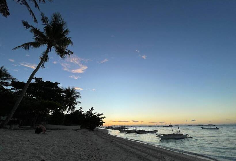 Szálló Tribal Huts Community