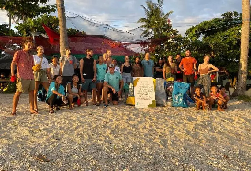 ユースホステル Tribal Huts Community