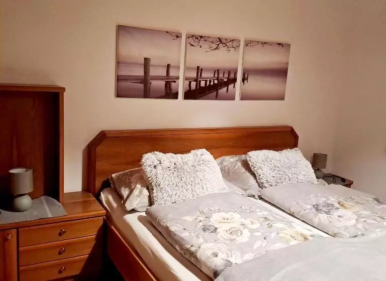 Aamiaismajoitus (B&B) Almgasthof Spitzer