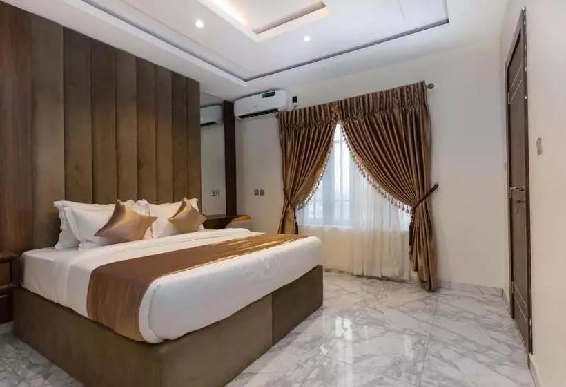 تختخواب و صبحانه God S Touch Apartments Remi Fani Kayode Gra. Ikeja