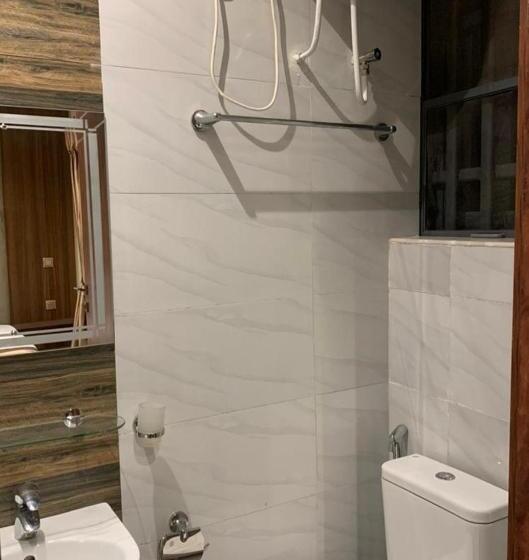 تختخواب و صبحانه God S Touch Apartments Remi Fani Kayode Gra. Ikeja