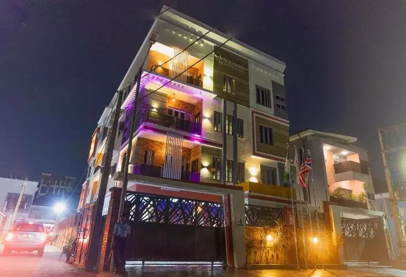تختخواب و صبحانه God S Touch Apartments Remi Fani Kayode Gra. Ikeja