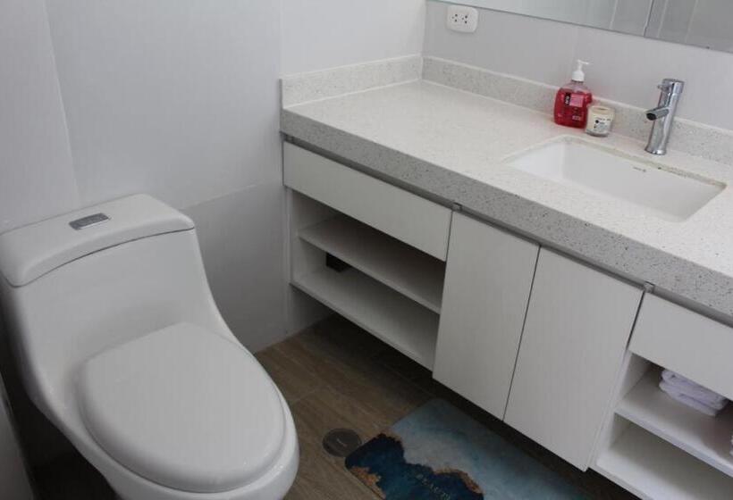 Bed & Breakfast Serenity Inn Los Chimus