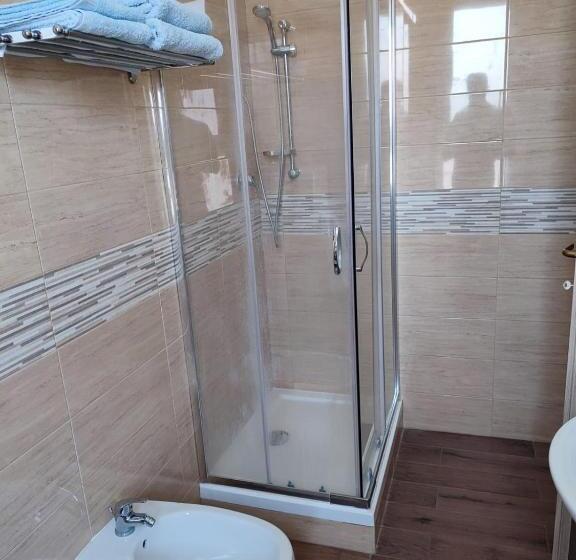 هتل Alo Alo Albergo