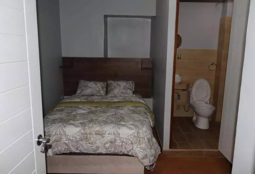 Hotelli Hospedaje Tel Aviv