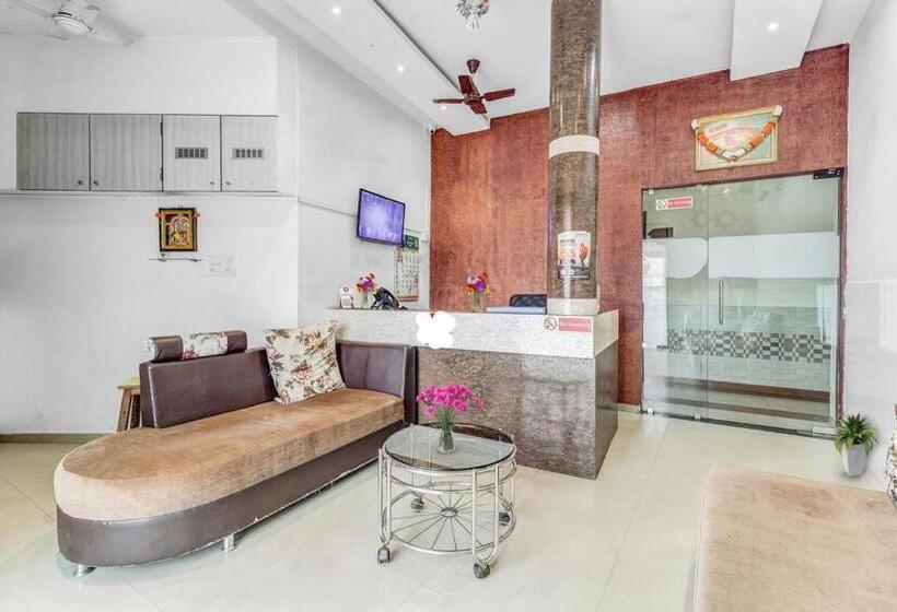 فندق Kailash Park