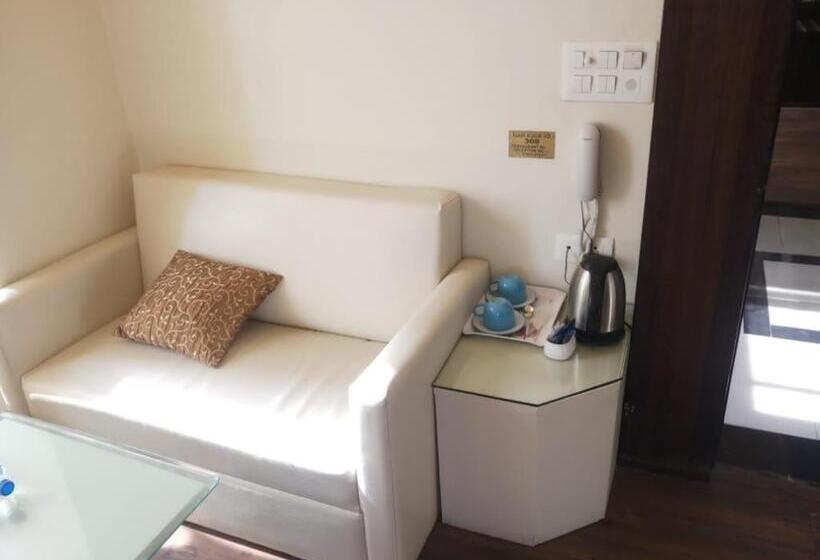 ホテル Krishna Palace