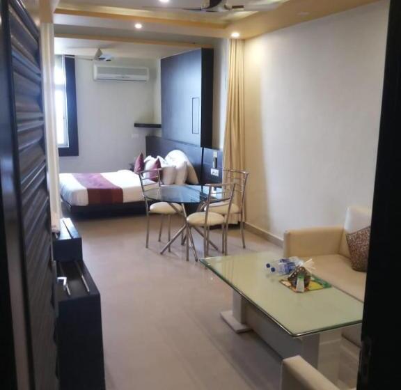 ホテル Krishna Palace