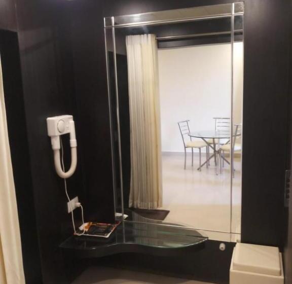 ホテル Krishna Palace