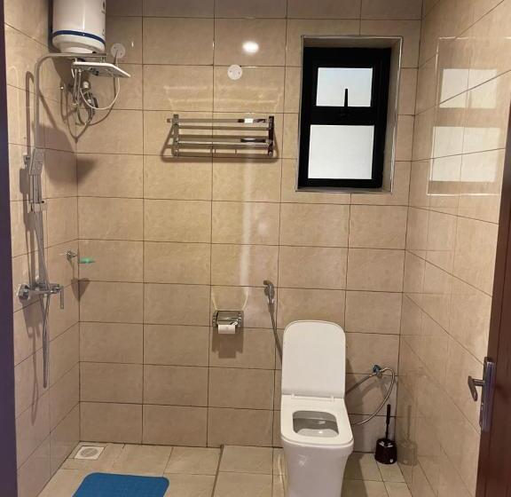 هتل Lakeshore Victoria View Apartments