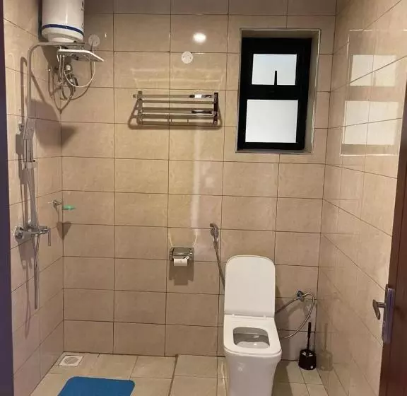 هتل Lakeshore Victoria View Apartments