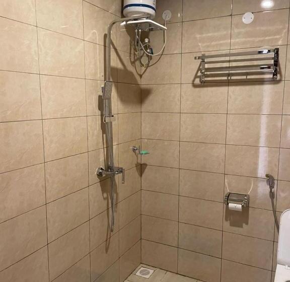 هتل Lakeshore Victoria View Apartments