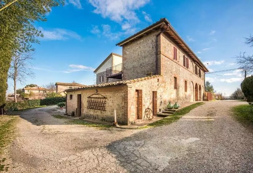 Hotelli Lo Ziro   Agriturismo La Roverella