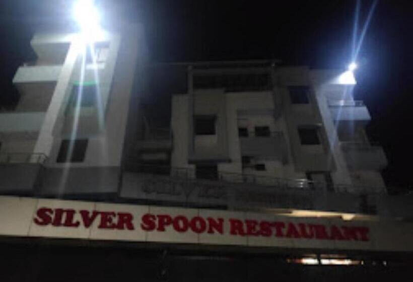 Hotel Silver Residency,chhota Udepur