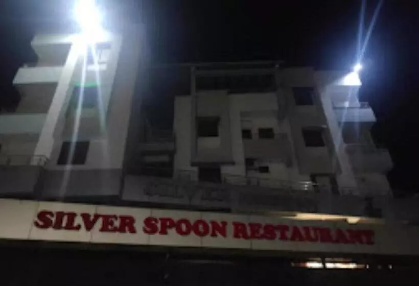 Hotelli Silver Residency,chhota Udepur