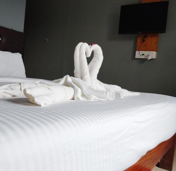 酒店 Yogitree Beach Resort & Cafe