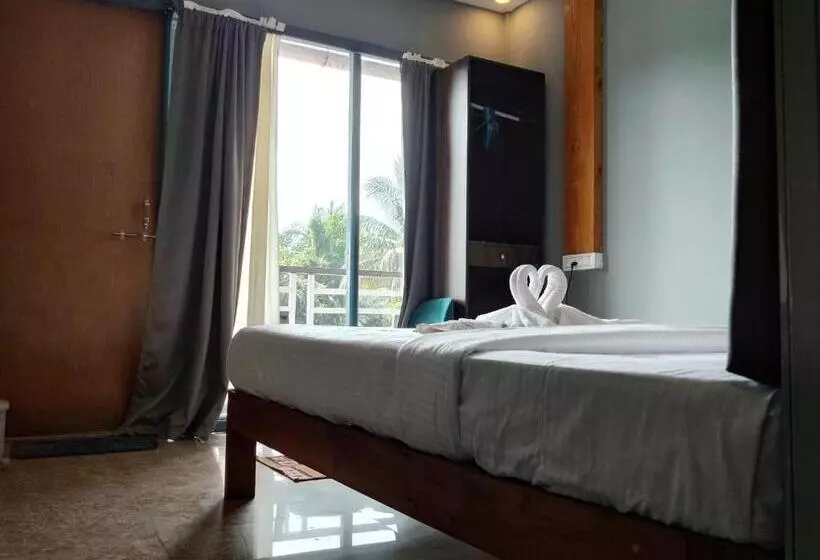 Hotelli Yogitree Beach Resort & Cafe