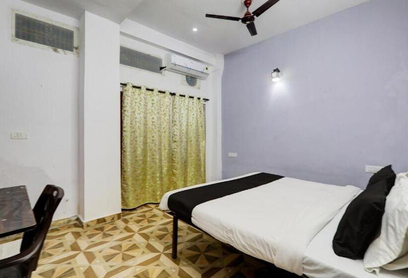 Oyo Flagship Hotel Classic Inn