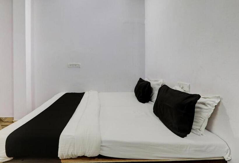 Oyo Flagship Hotel Classic Inn