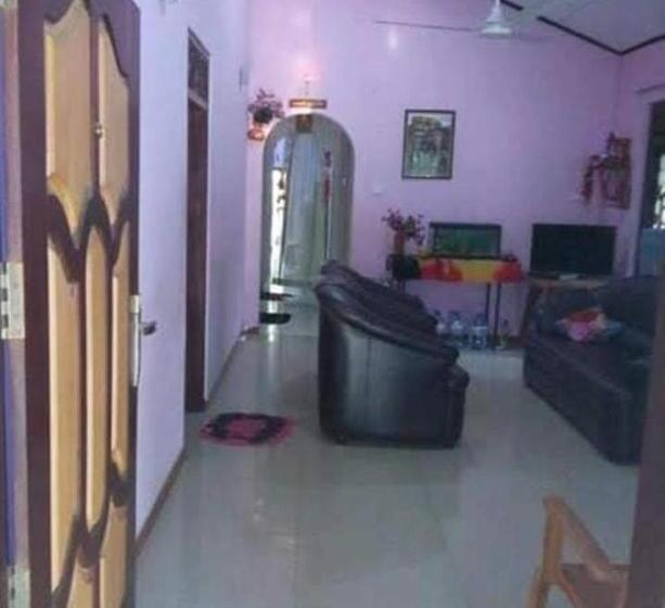 بنسيون Kawanthissapura Resort