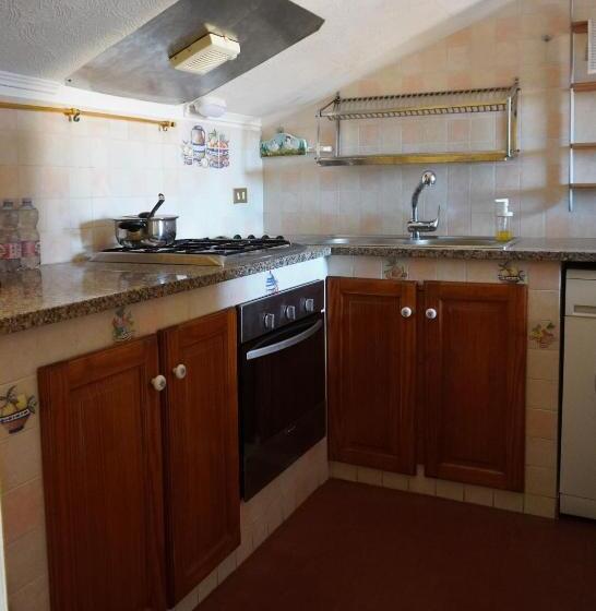 پانسیون L  Asfodelo