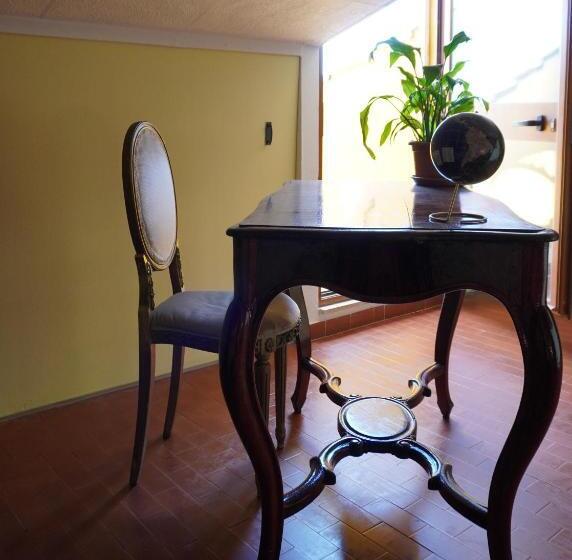 پانسیون L  Asfodelo