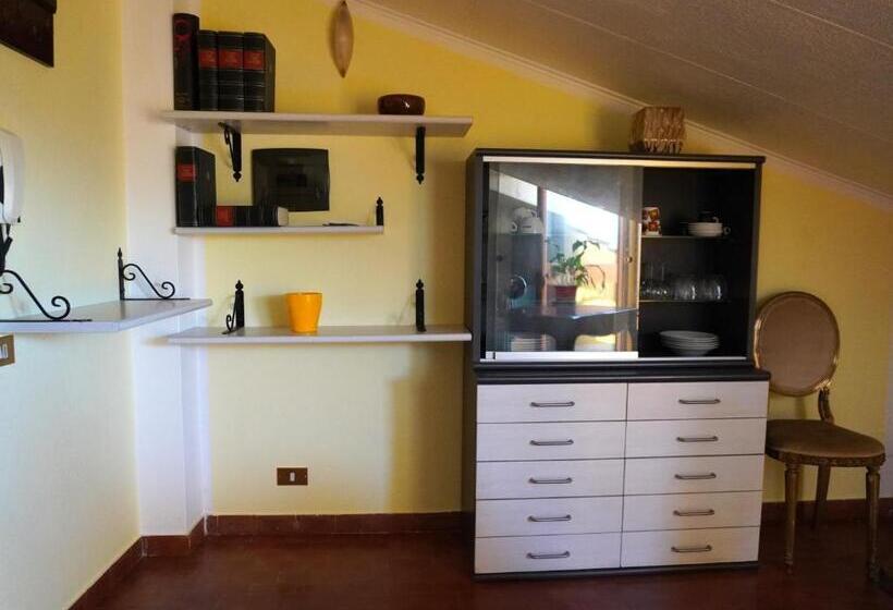 پانسیون L  Asfodelo