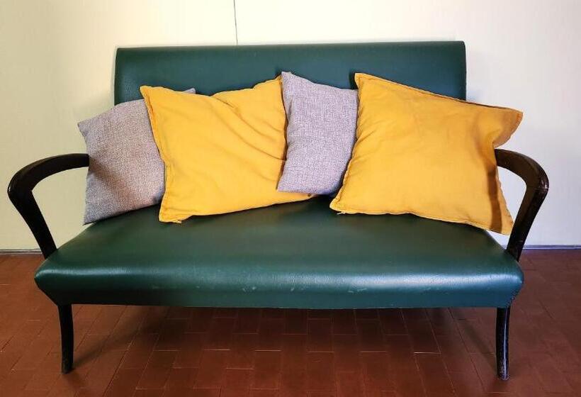 پانسیون L  Asfodelo