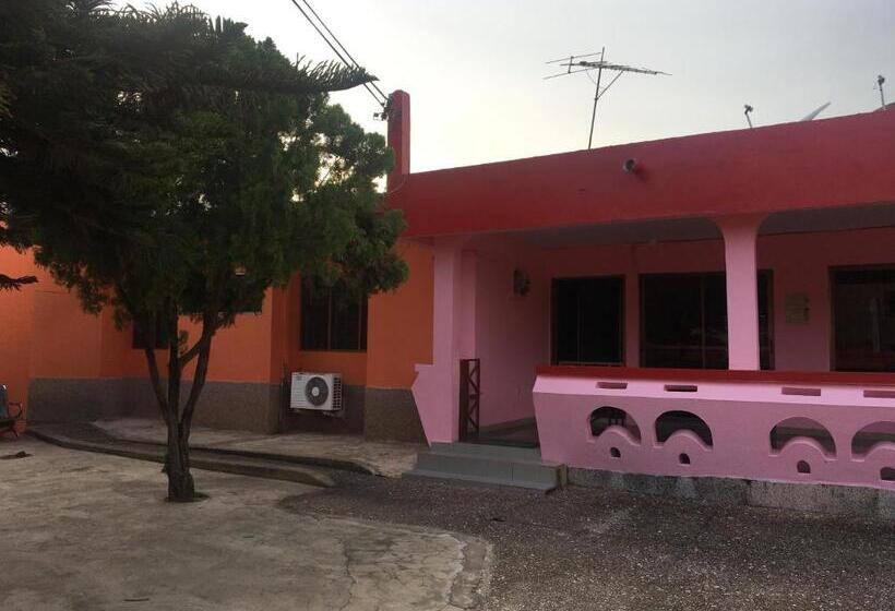 פנסיון Obiba J.k Guest House