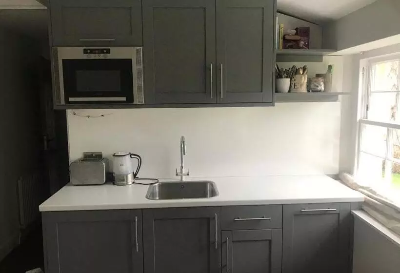 ペンション The Old Post Office Studio Apartment In A Beautiful Cotswold Village